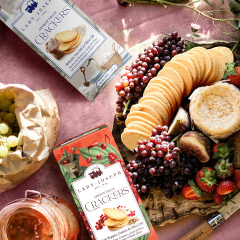 Cracker con pepe rosa, cumino e olio d'oliva - Caseificio Lavialattea