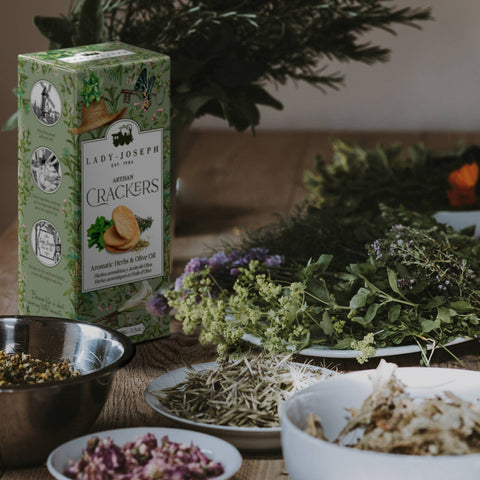 Cracker Vegani Artigianali con Erbe Aromatiche - Caseificio Lavialattea
